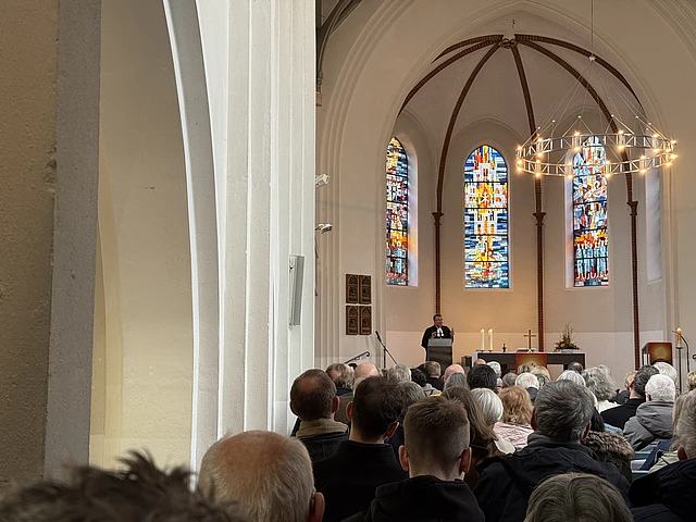 Verabschiedung Propst Drope Christuskirche in voller Christuskirche