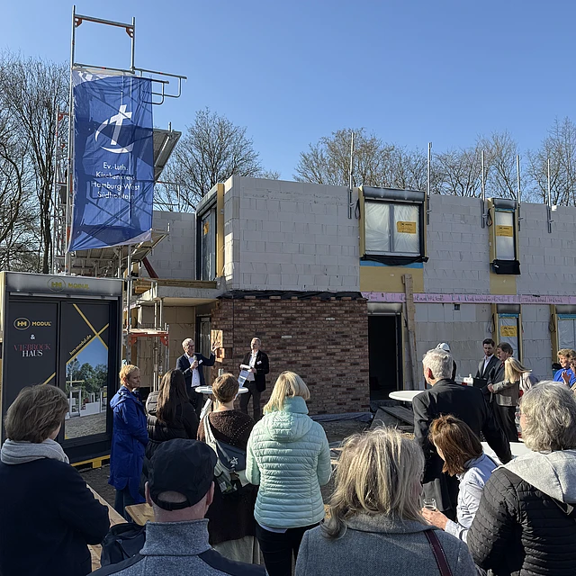 Zeitkapsel-Event Boberstraße Hamburg-Lurup. Kirchenkreis Hamburg-West/Südholstein