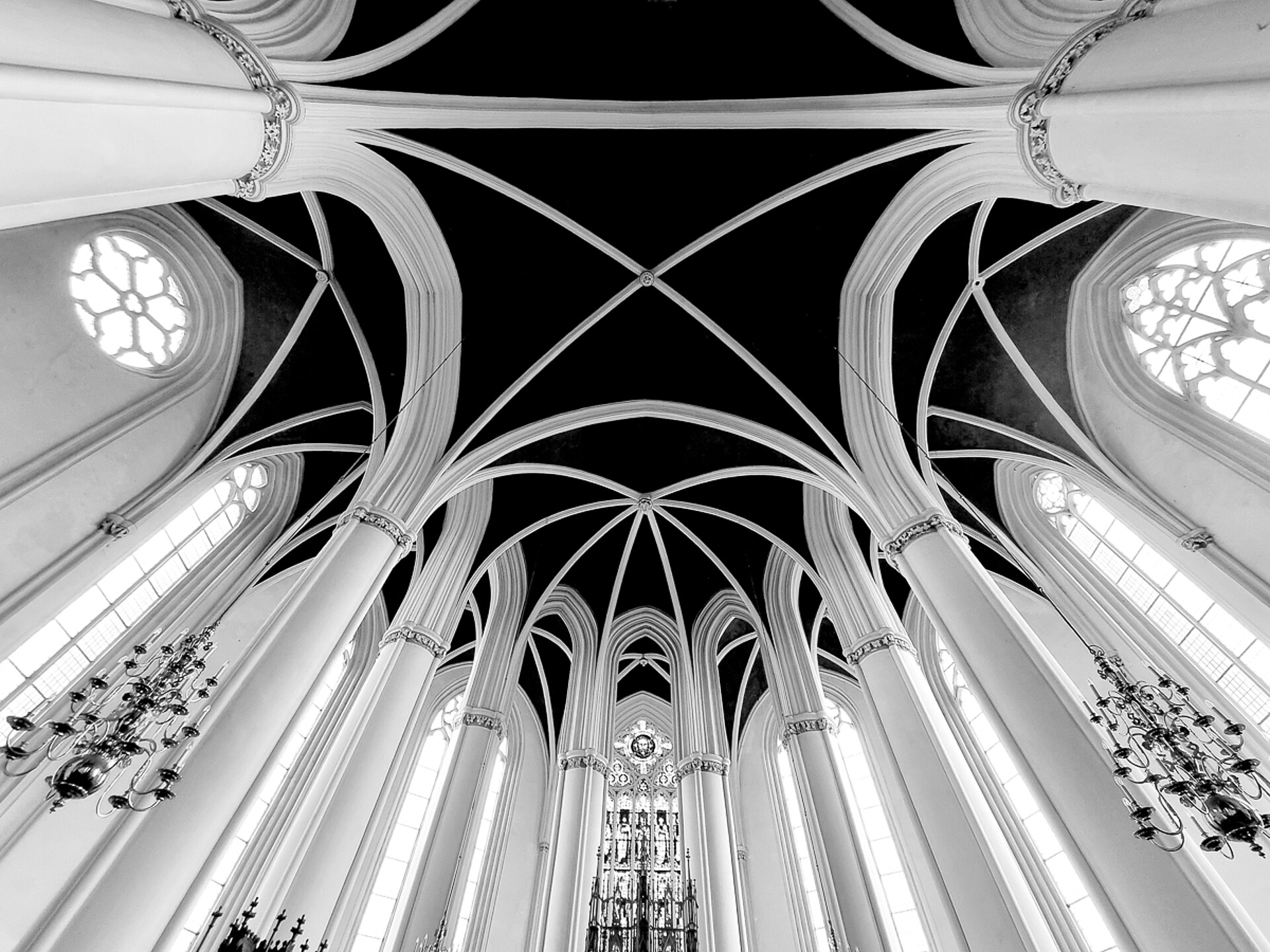 Haus der Kirche Ausstellung Manfred Beseler Kreuzgang und Gewölbe
