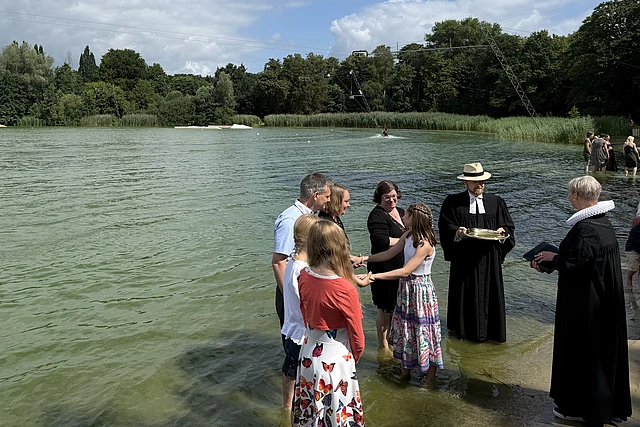 Open-Air-Tauffest in Pinneberg mit Bischöfin Fehrs