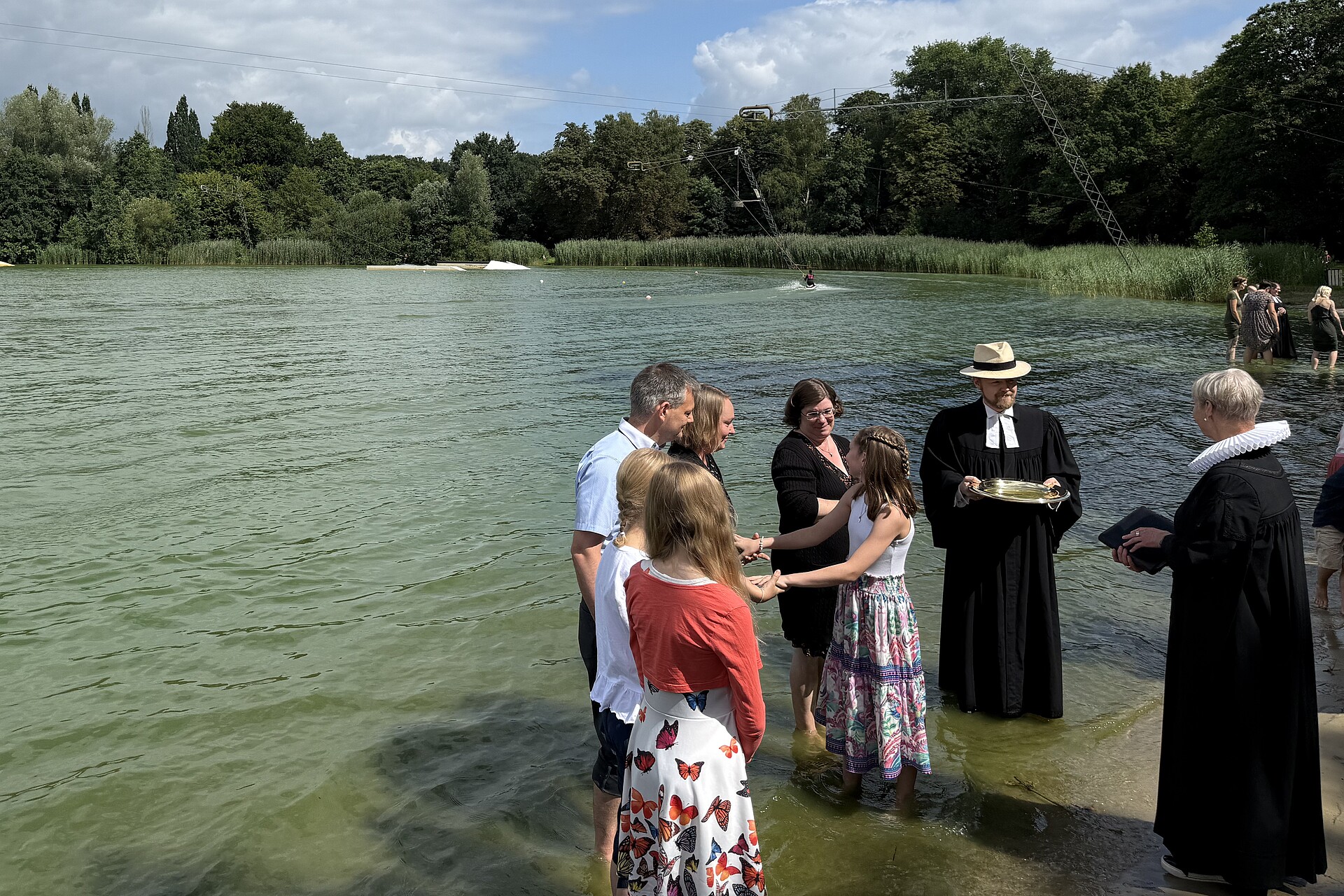 Open-Air-Tauffest in Pinneberg mit Bischöfin Fehrs